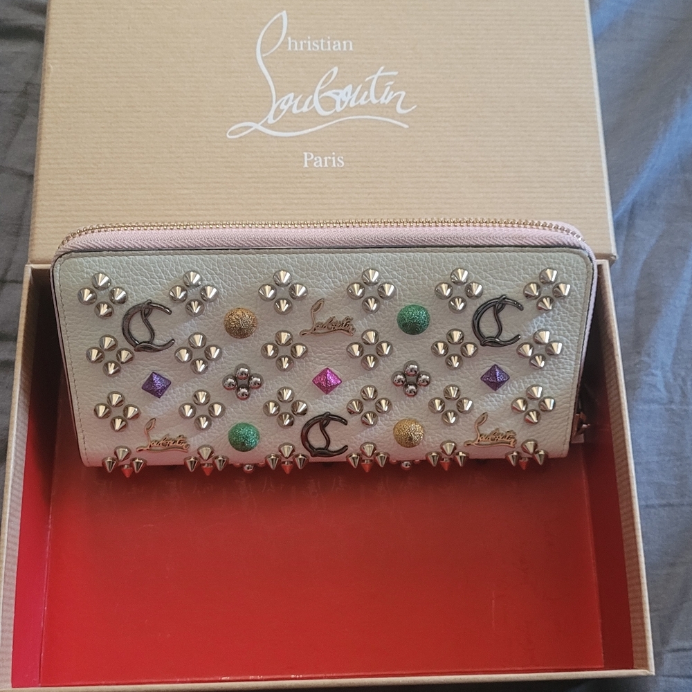Christian Louboutin loubinthesky wallet